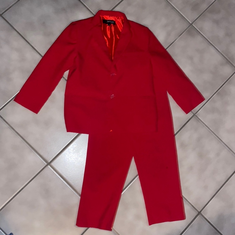 Boys size 7 red suit suitcoat / blazer and pants set